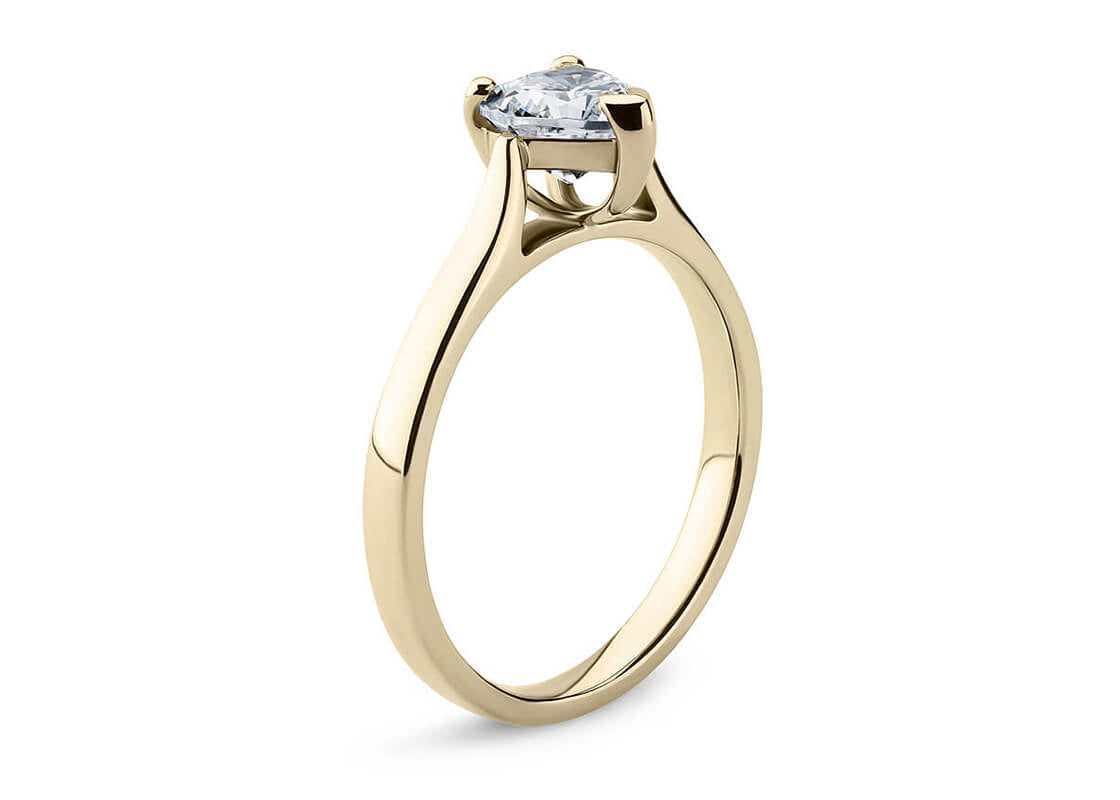 Contour Solitaire Yellow Gold 18k Heart Engagement Ring