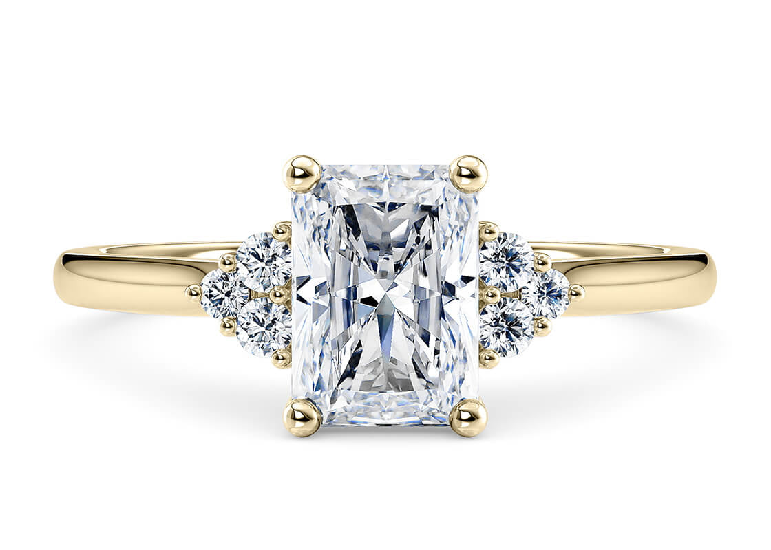 Rosa Vintage Yellow Gold 18k Radiant Engagement Ring