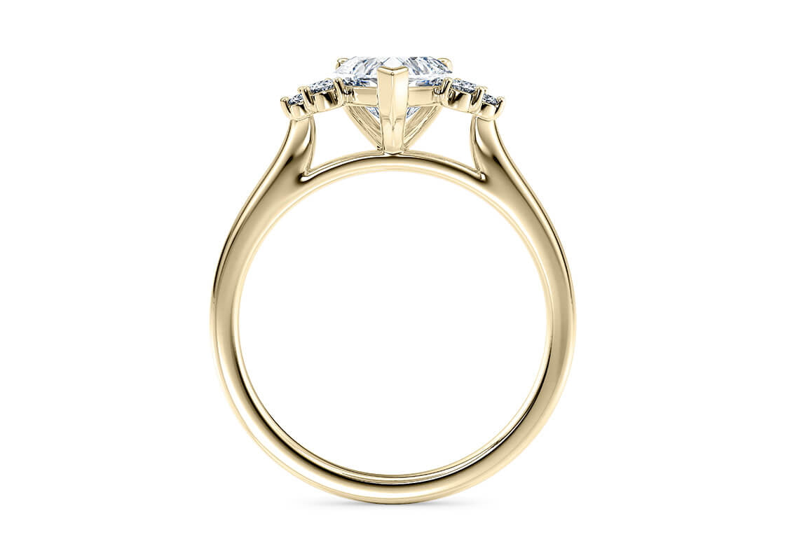 Rosa Vintage Yellow Gold 18k Heart Engagement Ring