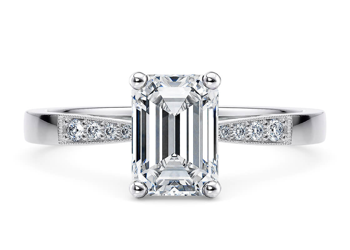 Delicacy Vintage Platinum Emerald Engagement Ring