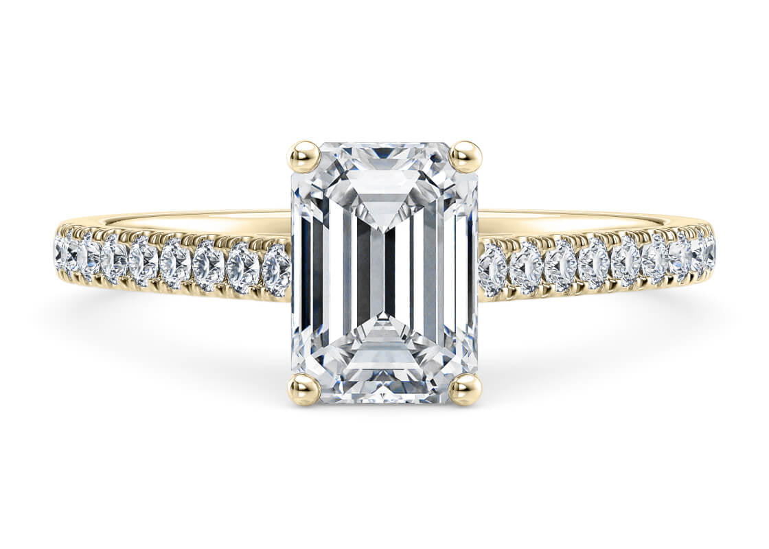 1477 Vintage Yellow Gold 18k Emerald Engagement Ring