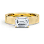 Peyton East-West Solitaire Engagement Ring 18K Yellow Gold EM