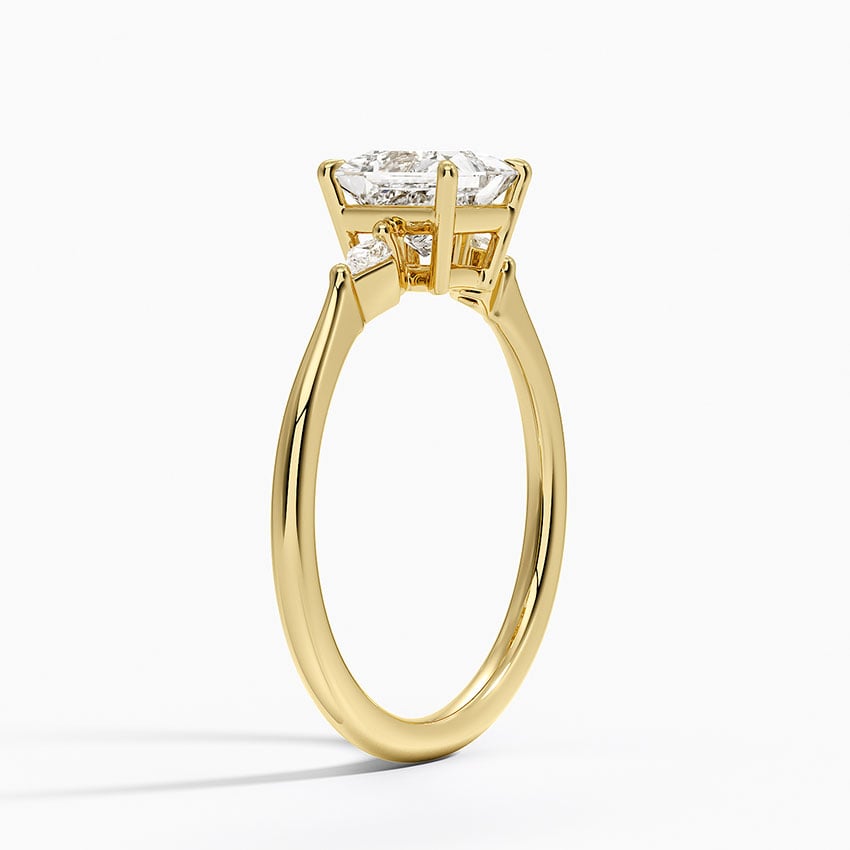 Petite Cometa Three Stone Diamond Ring Yellow Gold 18k Princess Engagement Ring
