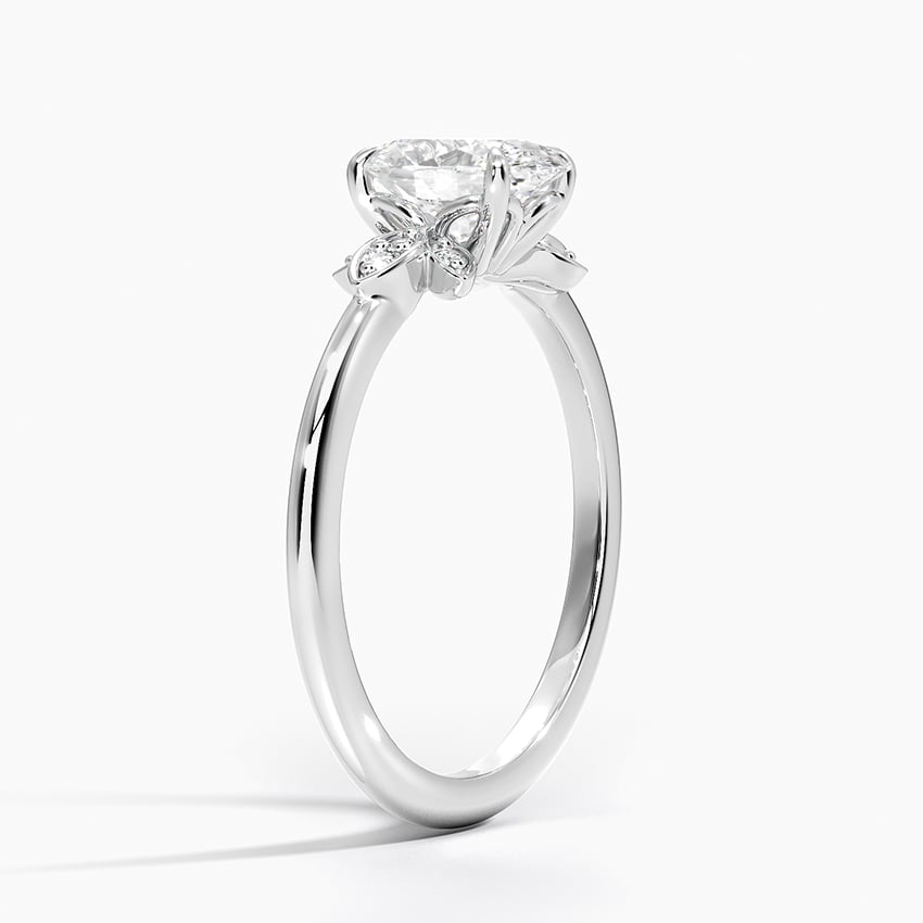 Fiore Diamond Ring Platinum Oval Engagement Ring