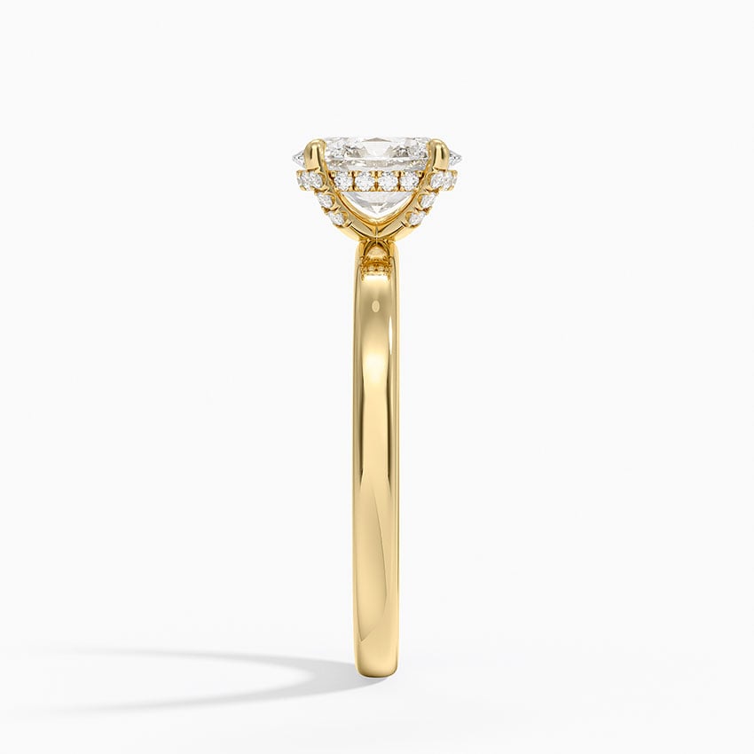 Lumiere 2mm Diamond Ring (1/8 ct. tw.) Yellow Gold 18k Oval Engagement Ring