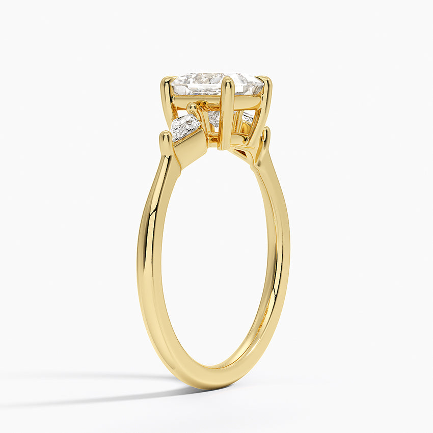 Cometa Three Stone Diamond Ring Yellow Gold 18k Princess Engagement Ring