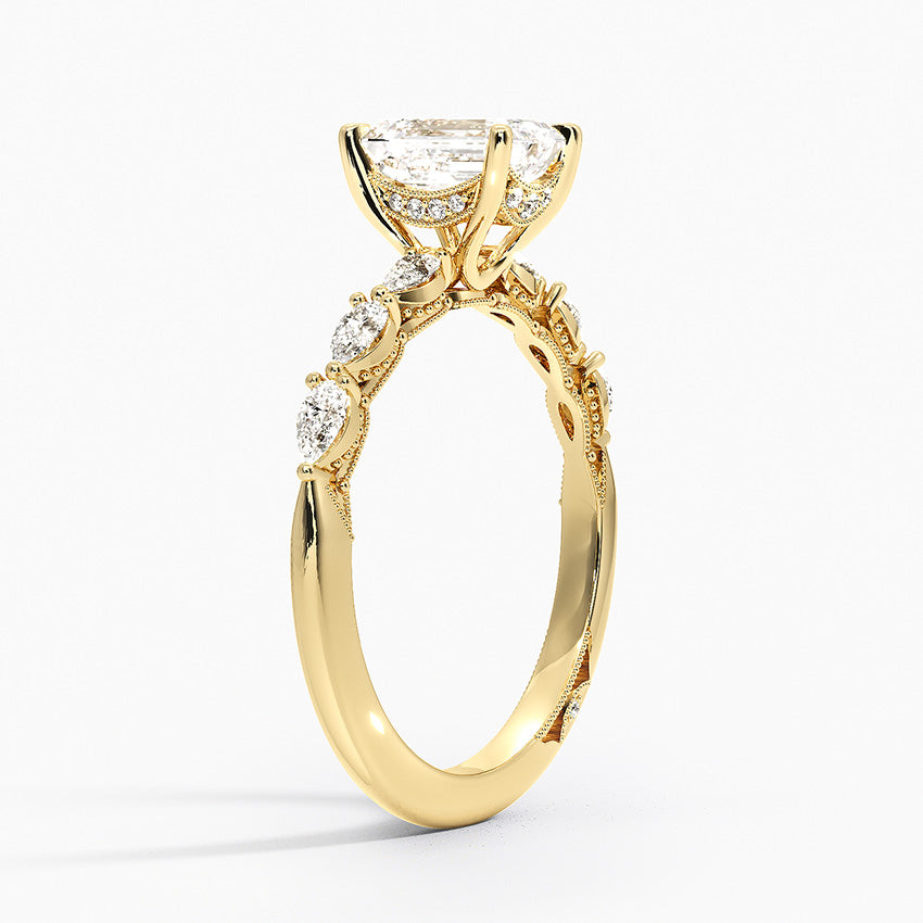 Tacori Sculpted Crescent Pear Diamond Ring Yellow Gold 18k Emerald Engagement Ring