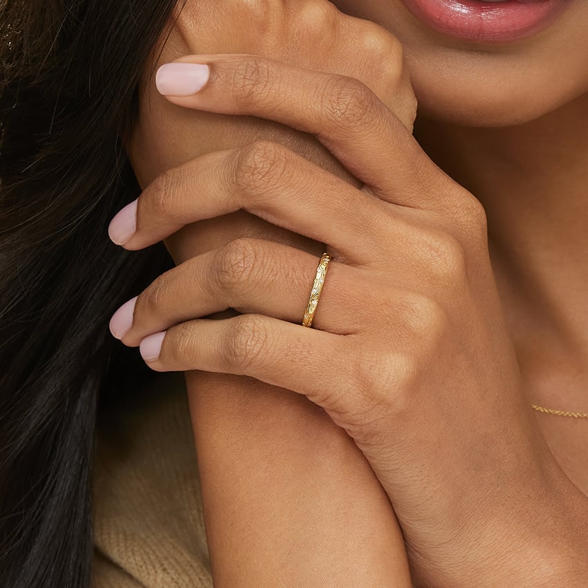 Verdure Engraved Diamond Ring Yellow Gold 18k Eternity Band