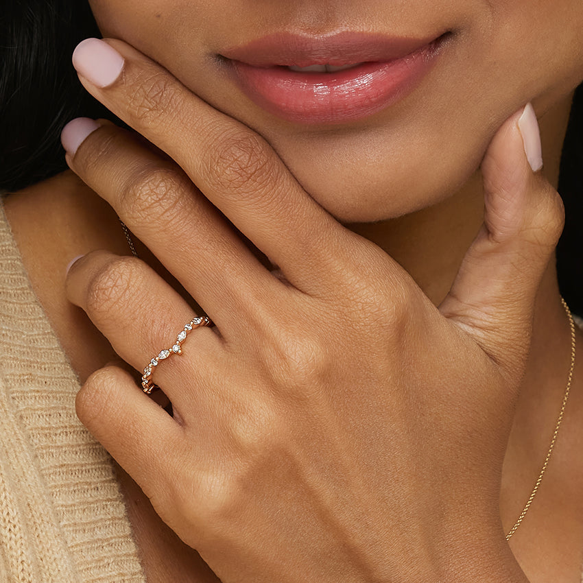 Delicate Versailles Contour Diamond Ring (1/3 ct. tw.) Rose Gold 18k Wedding Band