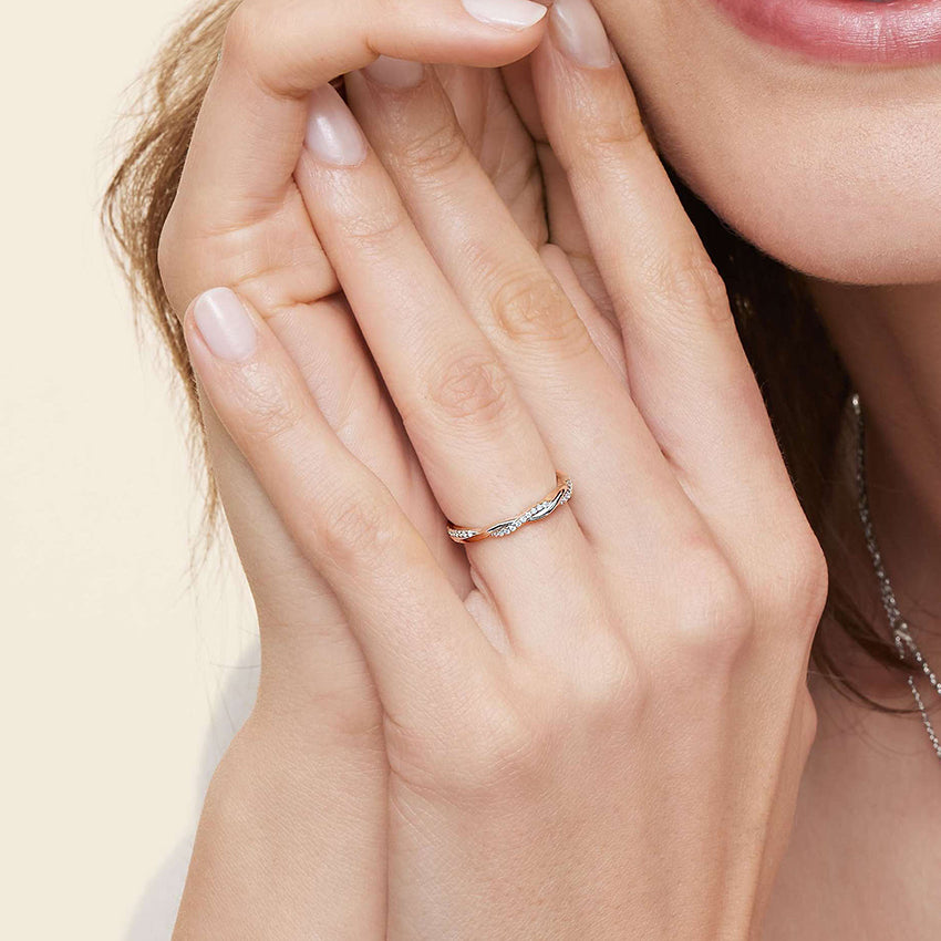 Petite Twisted Vine Diamond Ring (1/8 ct. tw.) Rose Gold 18k Wedding Band