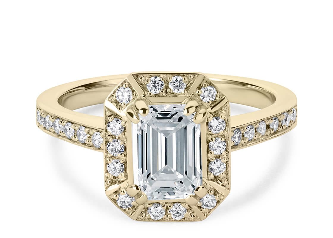Zelda Halo Yellow Gold 18k Emerald Engagement Ring