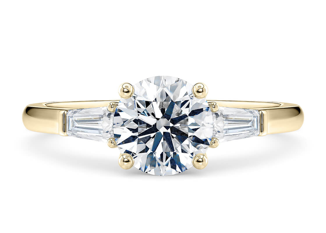 Alexandria Trilogy Yellow Gold 18k Round Engagement Ring