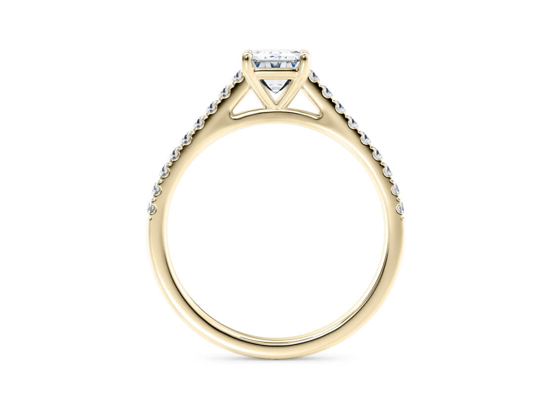 1477 Vintage Yellow Gold 18k Emerald Engagement Ring