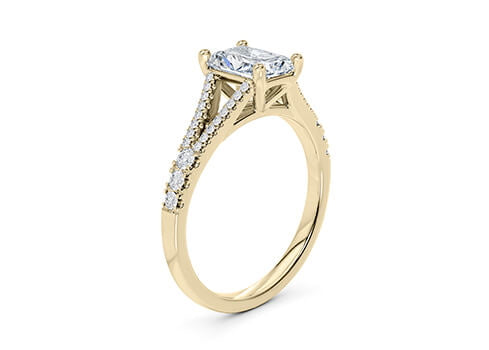 Oxford Diamond Band Yellow Gold 18k Radiant Engagement Ring