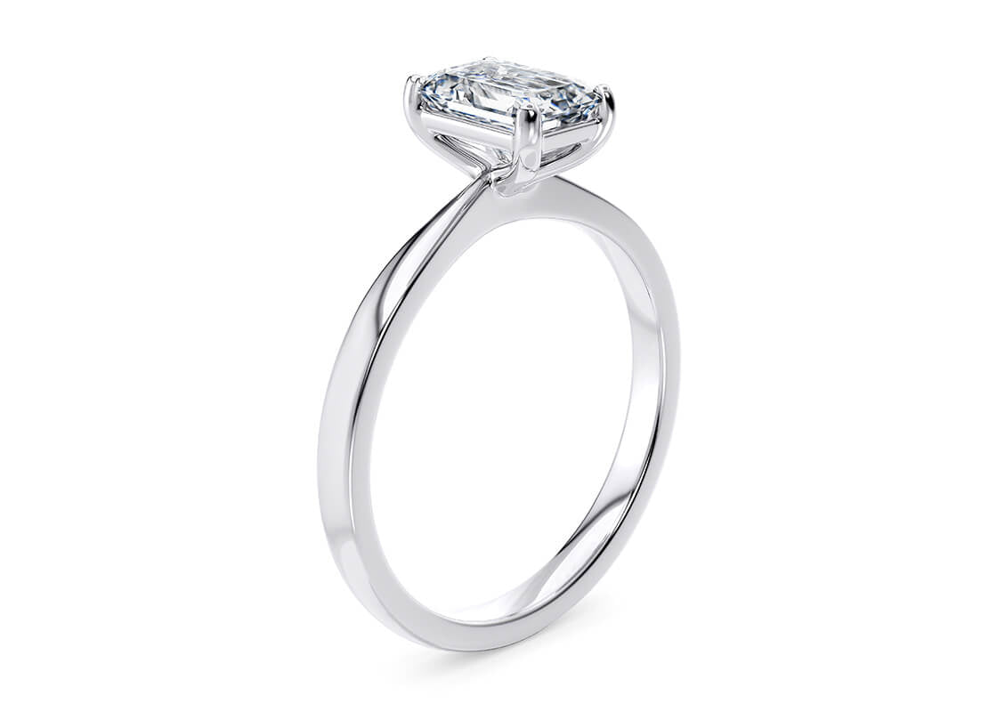 Delicacy Solitaire Platinum Emerald Engagement Ring